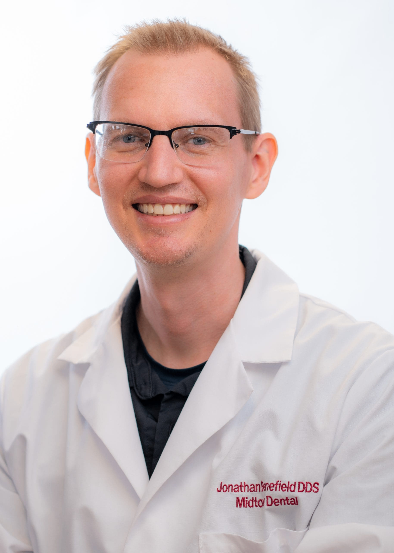 Dr. Jonathan Benefield